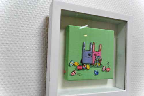 よく見てみると横にも絵が?