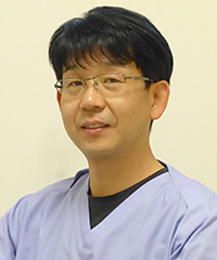 院長 岡本安広